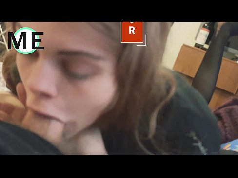 ❤️ دیک گلو، جوراب شلواری پاره و پاشنه پاره شده خوب است ❤️ فوق پورن در پورنو fa.porngifmag.ru